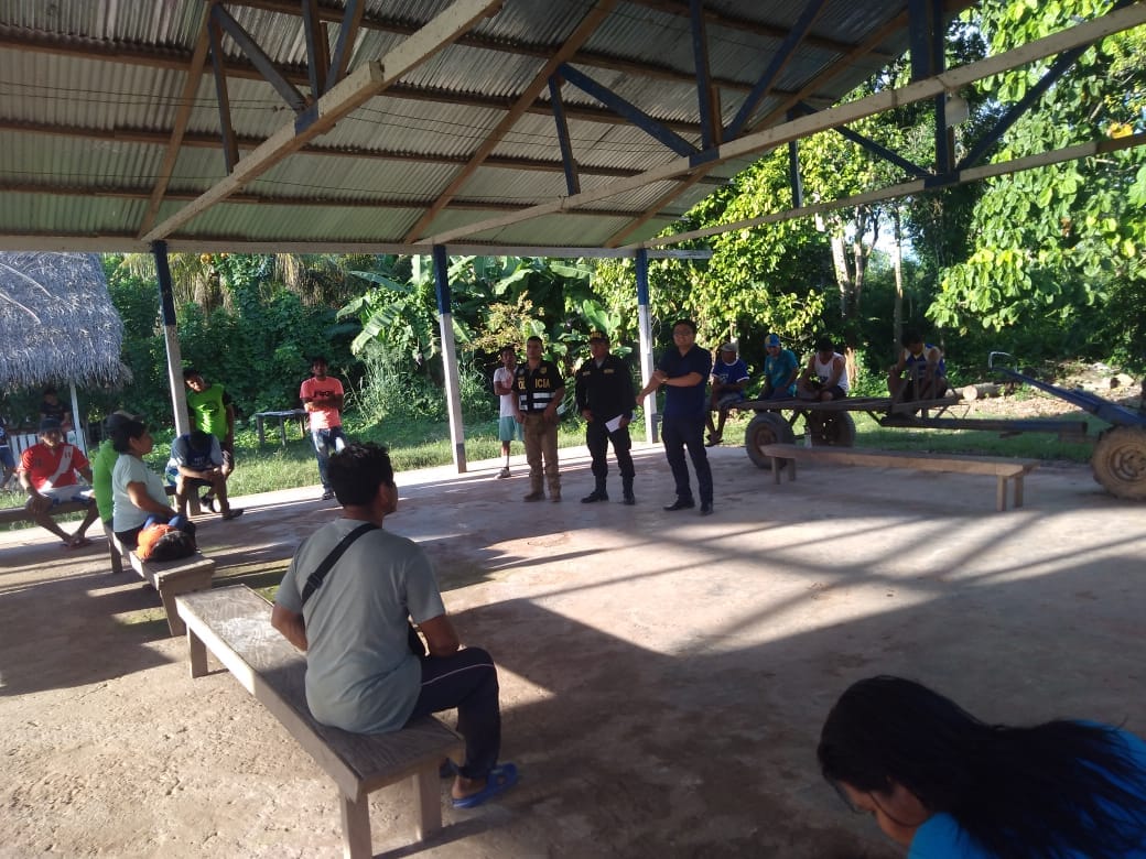 Foto adicional — Hoy tuvimos la visita de miembros de la Policía Nacional…