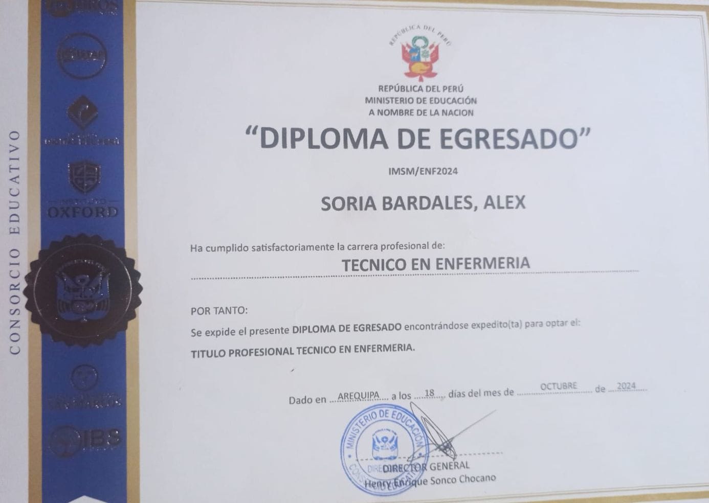Documento 1 de la noticia Alex Soria Bardales se gradúa como técnico en enfermería