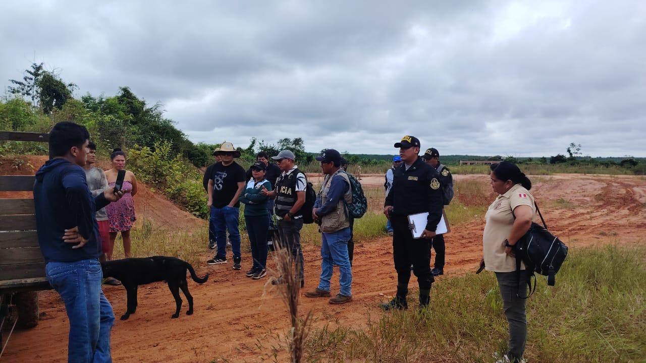 Foto adicional — 🚨¡ALERTA URGENTE A LA COMUNIDAD!🚨 Un grupo de invasores…